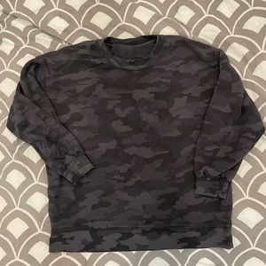 Lululemon Perfectly Oversized Crew - Black Camo